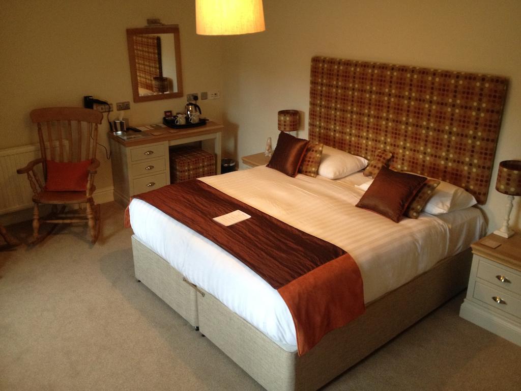 Gellifawr Woodland Retreat Hotell Pontfaen Rom bilde