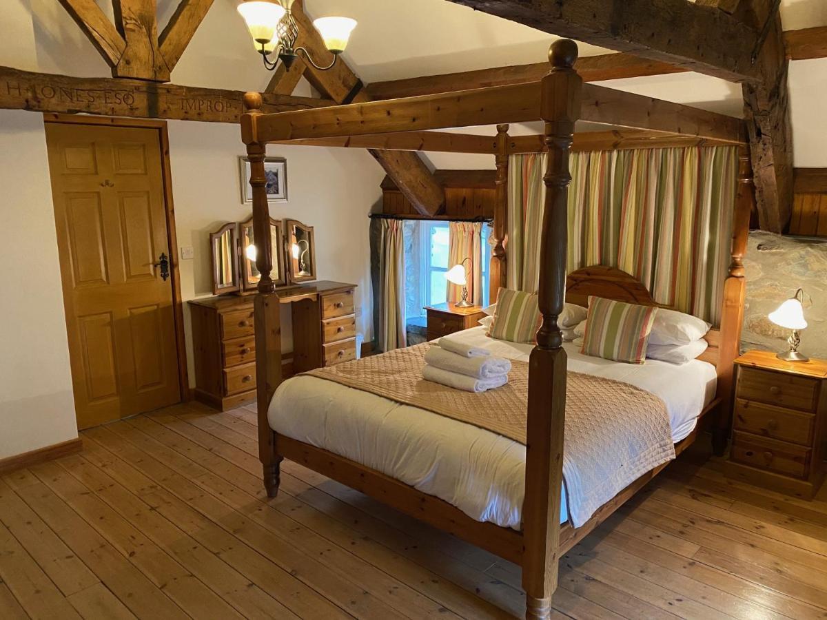 Gellifawr Woodland Retreat Hotell Pontfaen Eksteriør bilde