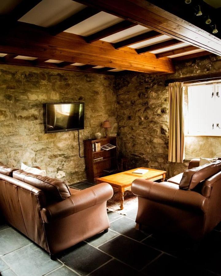 Gellifawr Woodland Retreat Hotell Pontfaen Eksteriør bilde